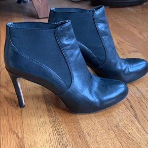 Via Spiga leather booties